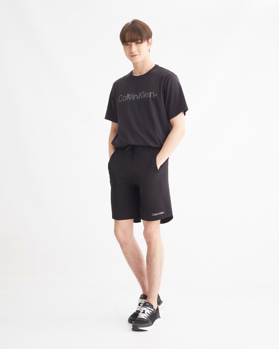 ESSENTIALS LOGO GRAPHIC TEE