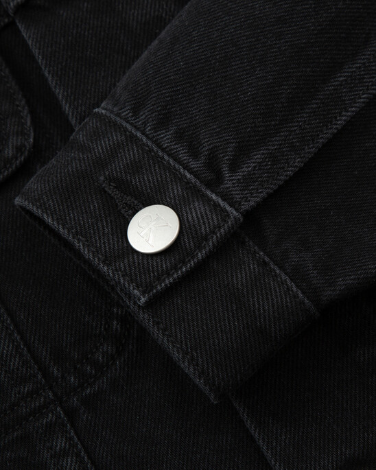 Cropped 90s Denim Jacket
