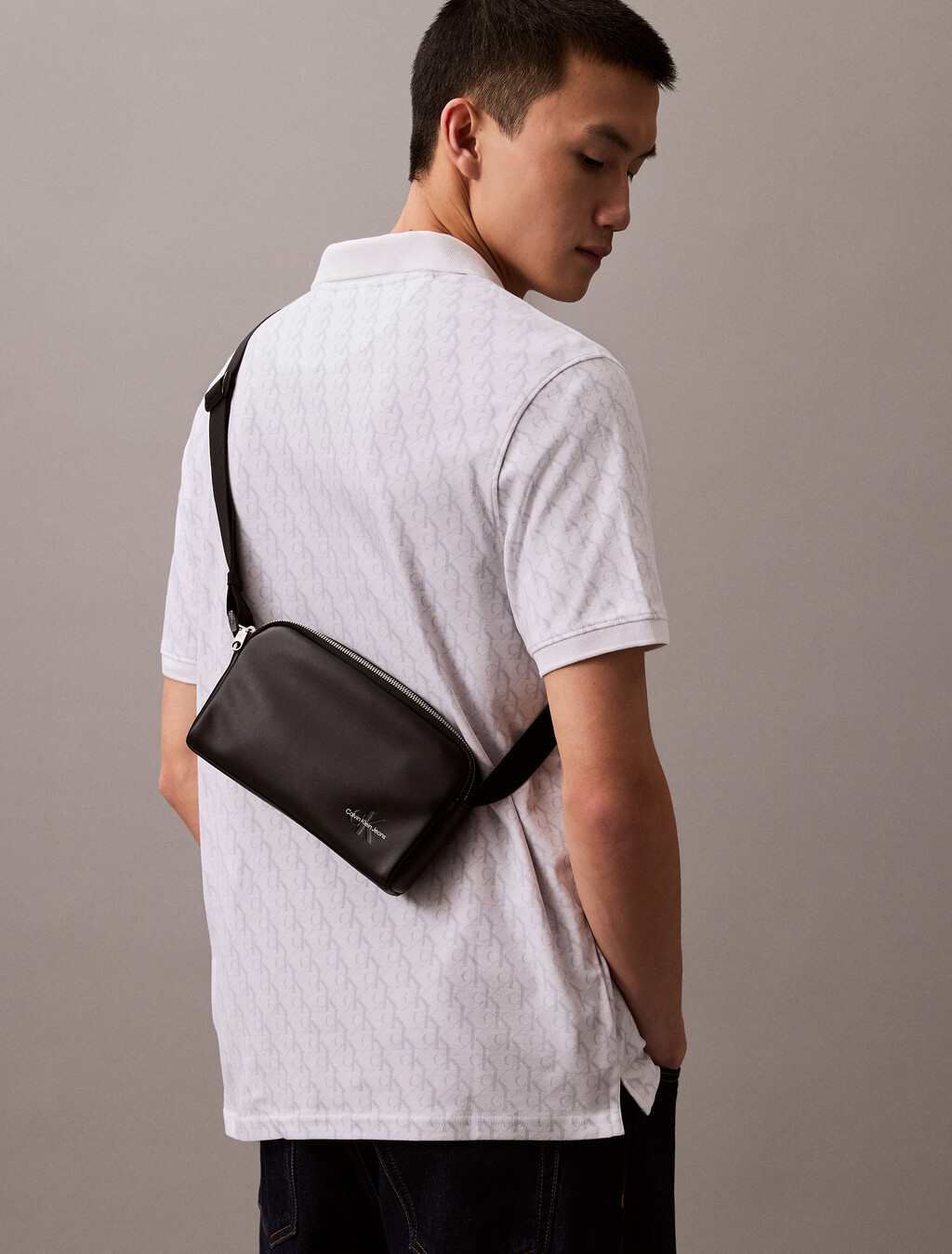 Monologo Camera Bag, Black, hi-res