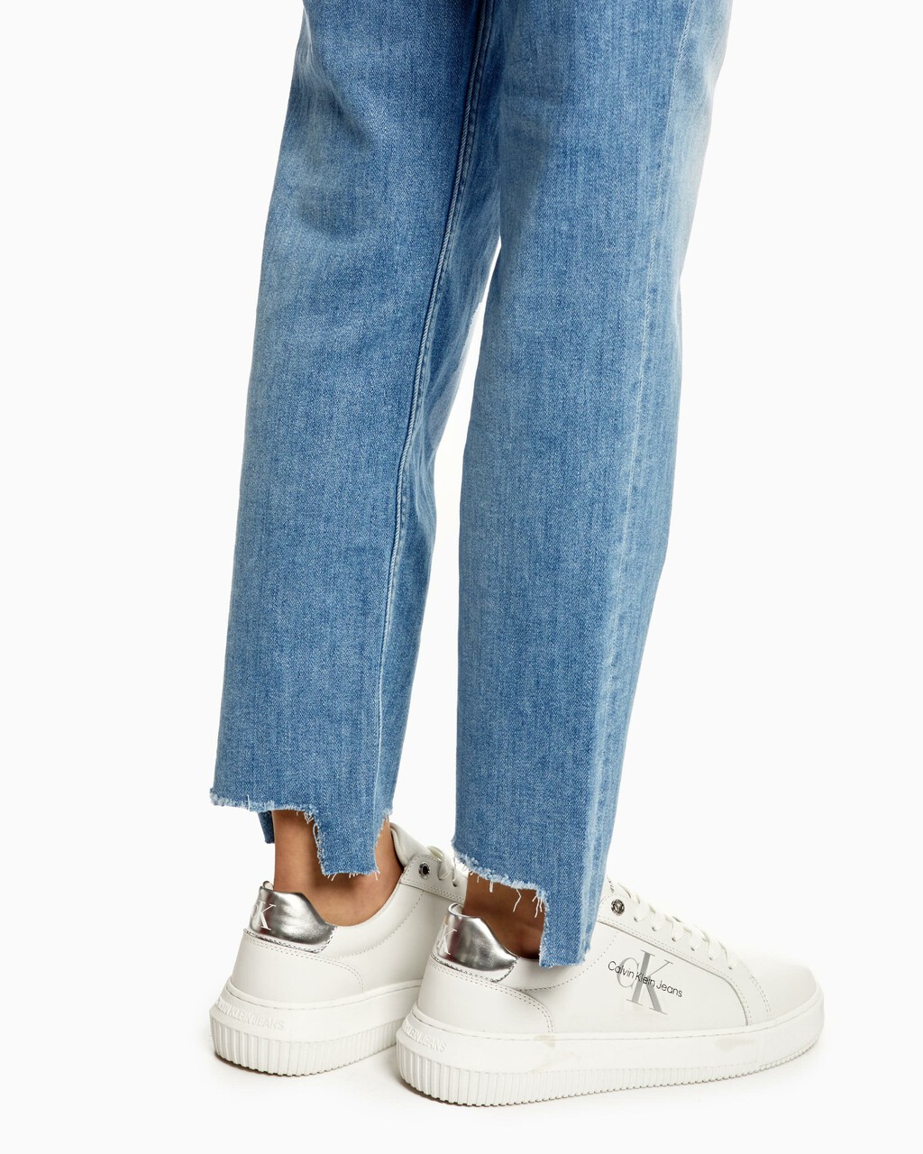 ITALIAN DENIM HIGH RISE SLIM STRAIGHT JEANS, Light Blue, hi-res