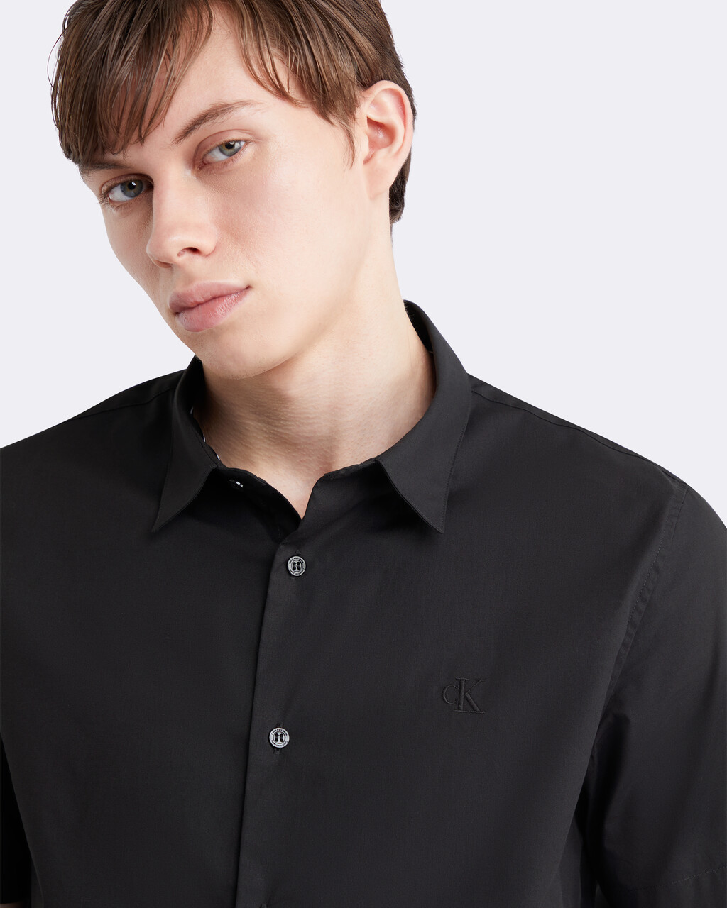 Tonal Monogram Short Sleeve Shirt | black | Calvin Klein Malaysia