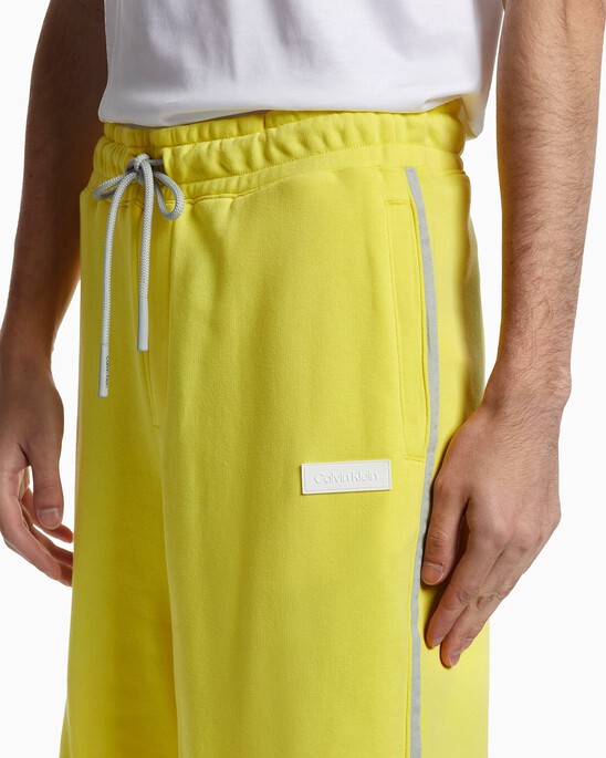 UNISEX COLOR LOGO SWEATSHORTS