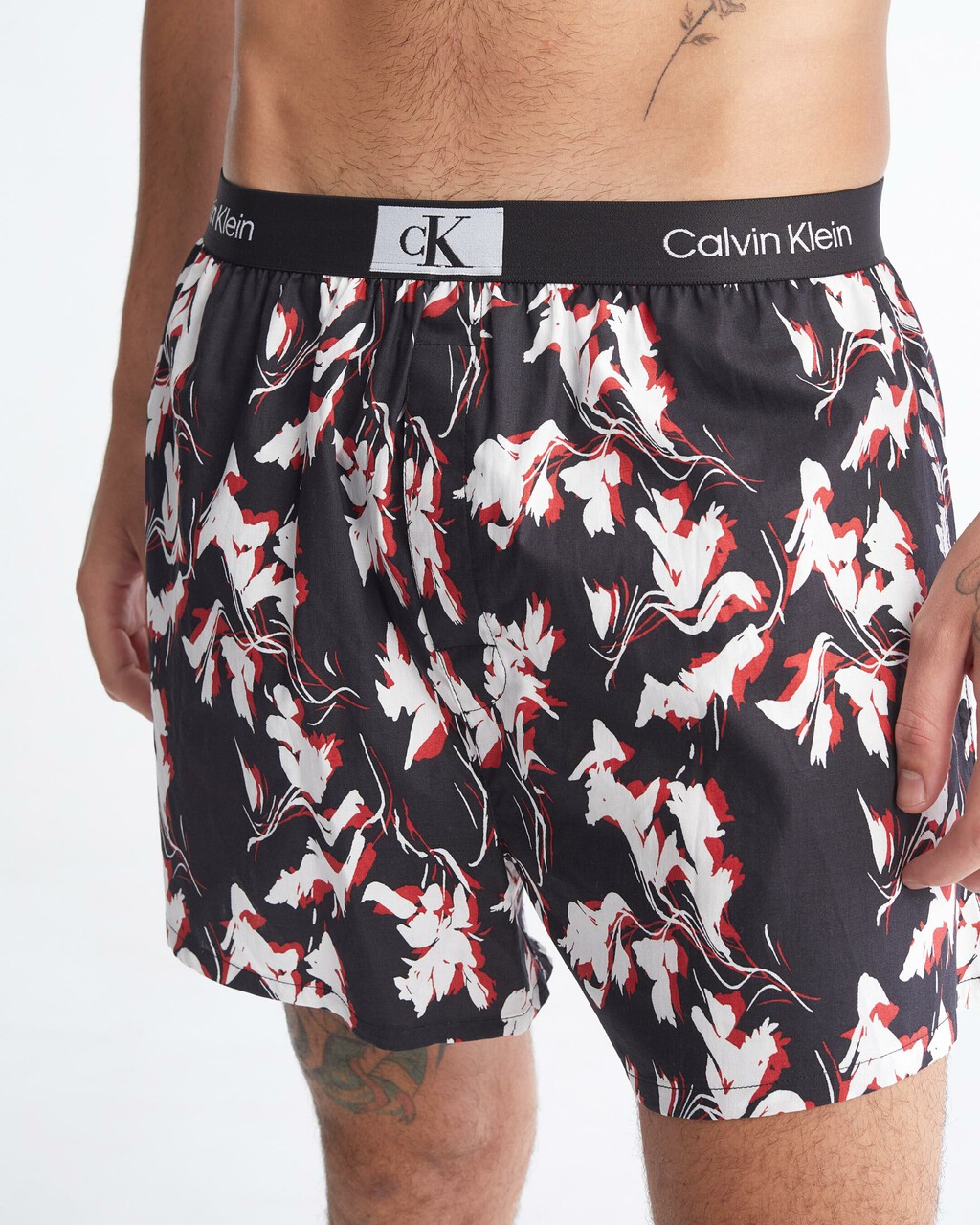Calvin Klein 1996 Woven  Cotton Boxers, RIPPLE FLORAL PRINT+BLACK, hi-res