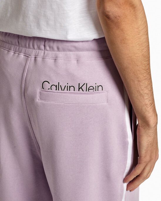 UNISEX COLOR LOGO SWEATSHORTS