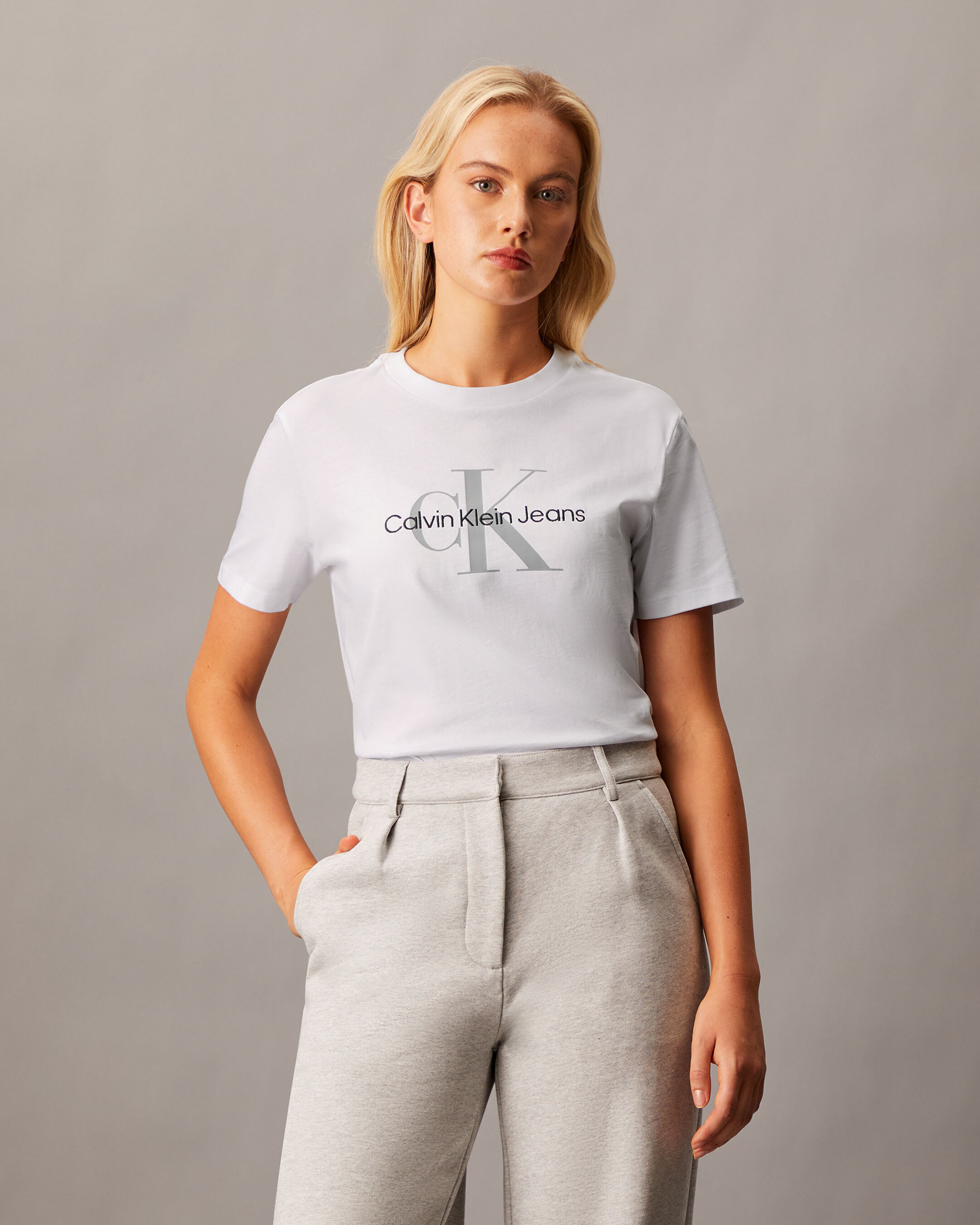 Women s T shirts Tanks Calvin Klein Malaysia