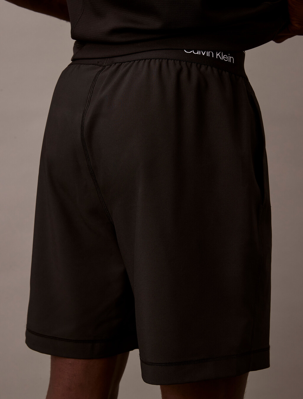Essential Woven Short, Black, hi-res