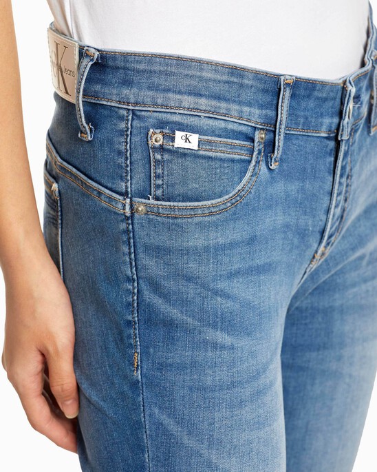 RECONSIDERED FOREVER STRETCH BODY ANKLE JEANS
