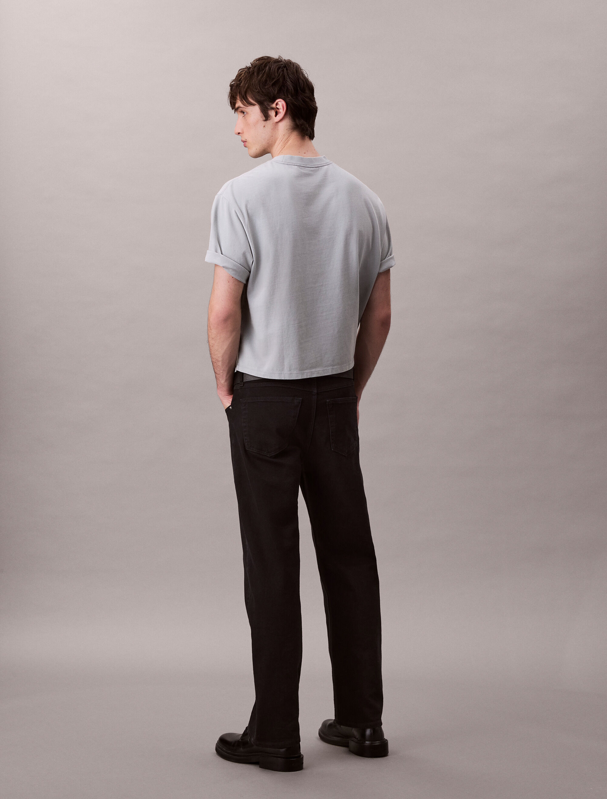★ ★ Men's Relaxed Fit CK Liquid Monogram Logo S Calvin Klein Men's Relaxed Fit Monogram Logo Crewneck T