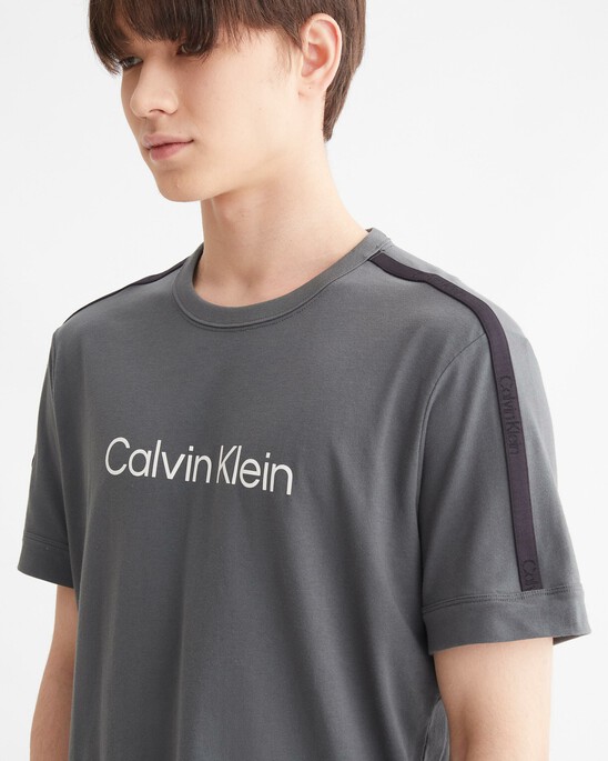 ACTIVE ICON RELAXED TEE