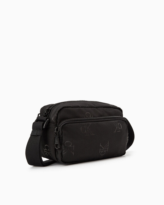 SPORT ESSENTIAL PHONE CROSSBODY BAG