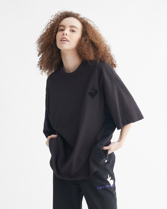 YEAR OF THE RABBIT OPEN SIDE RELAXED TEE