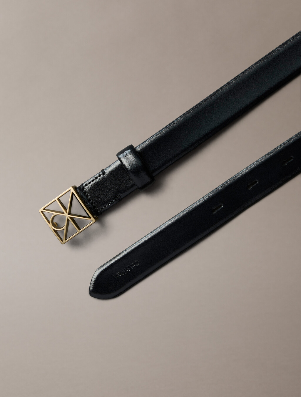 Full-Grain Leather Emblem Logo Belt, BLACK / ANTIQUE LIGHT GOLD, hi-res