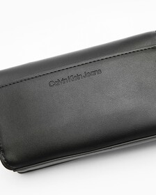 SCULPTED FLAP PHONE CROSSBODY BAG, BLACK, hi-res