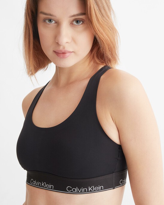 MODERN PERFORMANCE LIGHTLY LINED BRALETTE