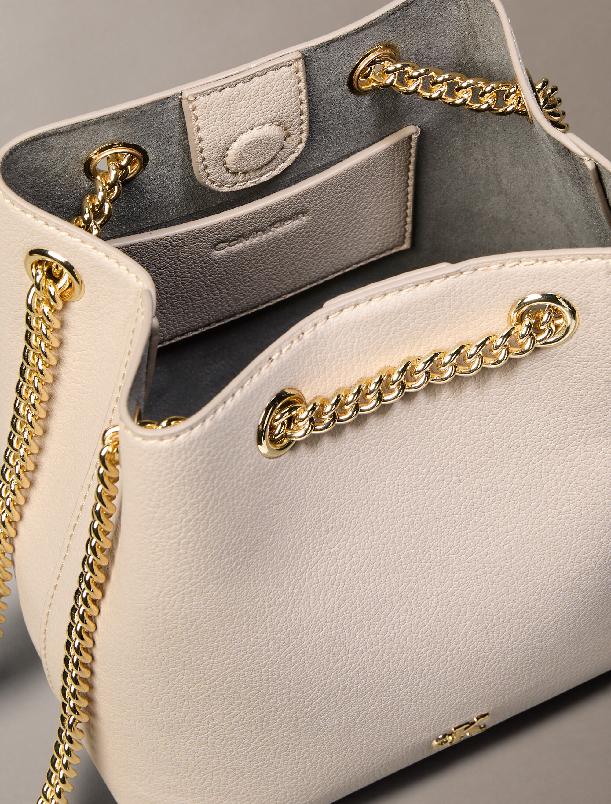 Minimal Monogram Chain Bucket Bag | brown | Calvin Klein