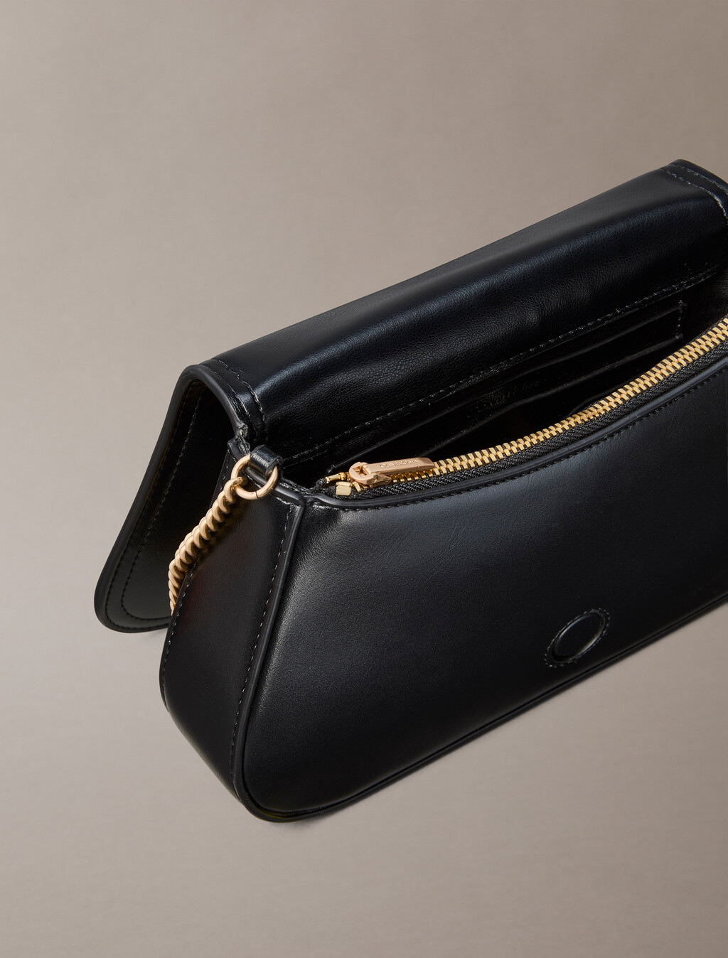 Curved Wallet with Chain Strap, Black, hi-res