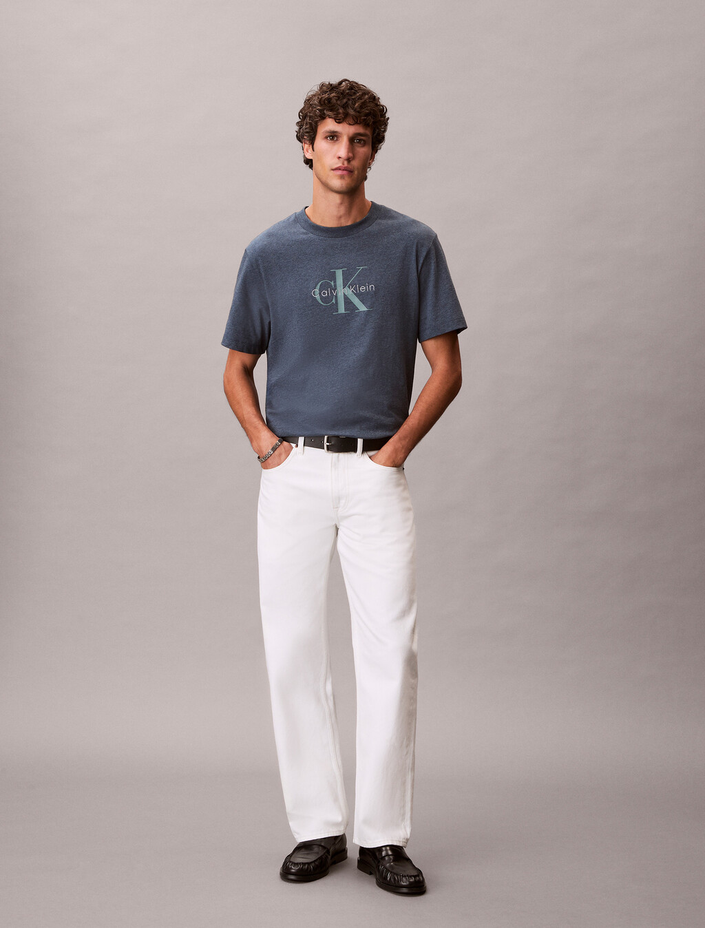 Monogram T-shirt, NEARLY NAVY HEATHER B8289, hi-res