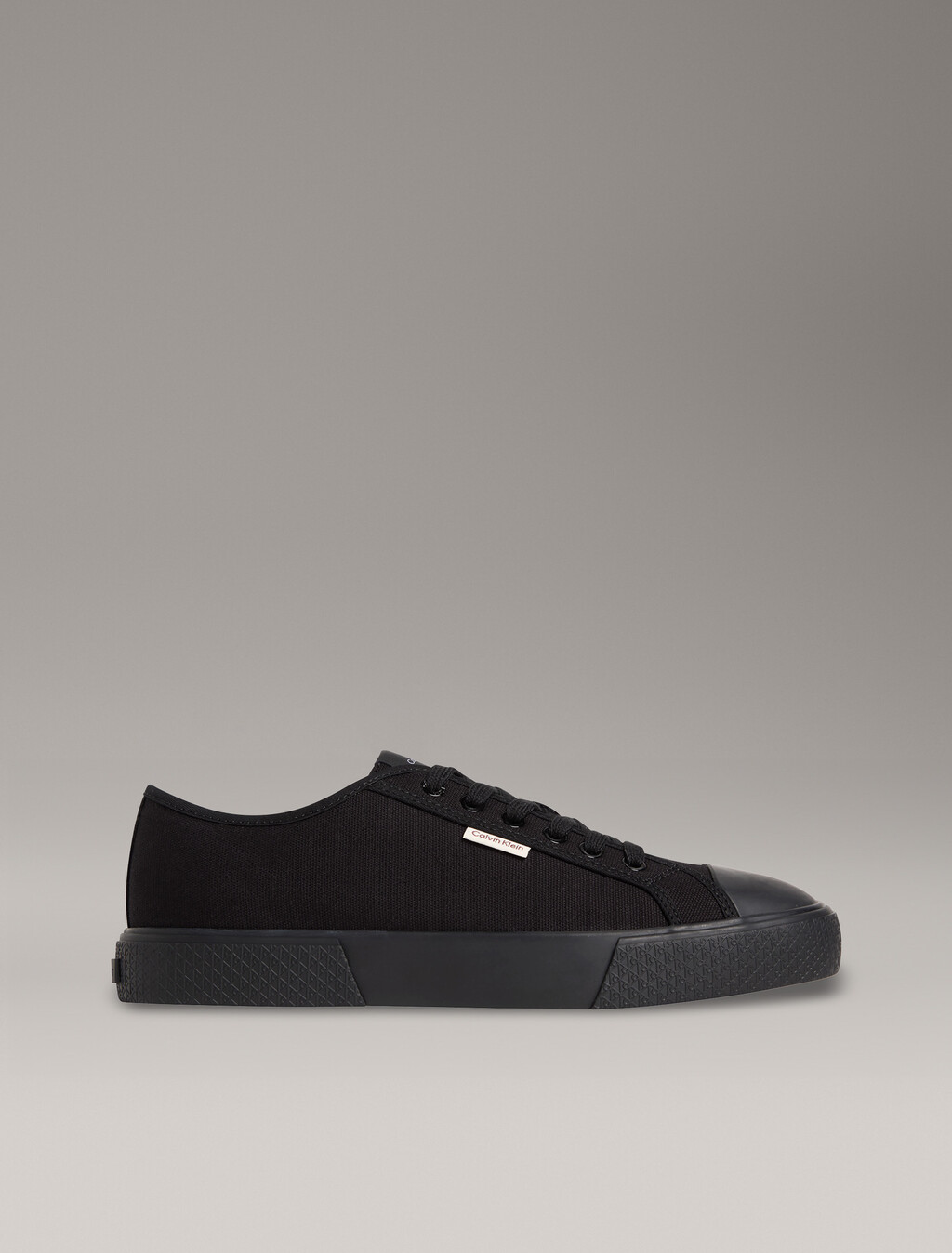 Alvaro - Cotton Canvas Logo Trainers, Triple Black/Honey, hi-res