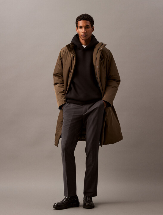 Refined Wool Blend Slim Trouser