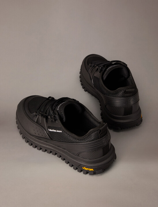 Toothy Running Sneakers