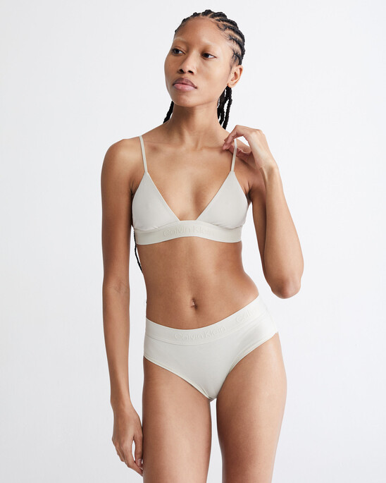 CK STANDARDS UNLINED TRIANGLE BRA