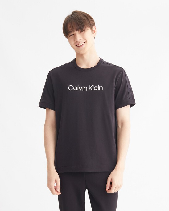 T-shirts | Calvin Klein Malaysia