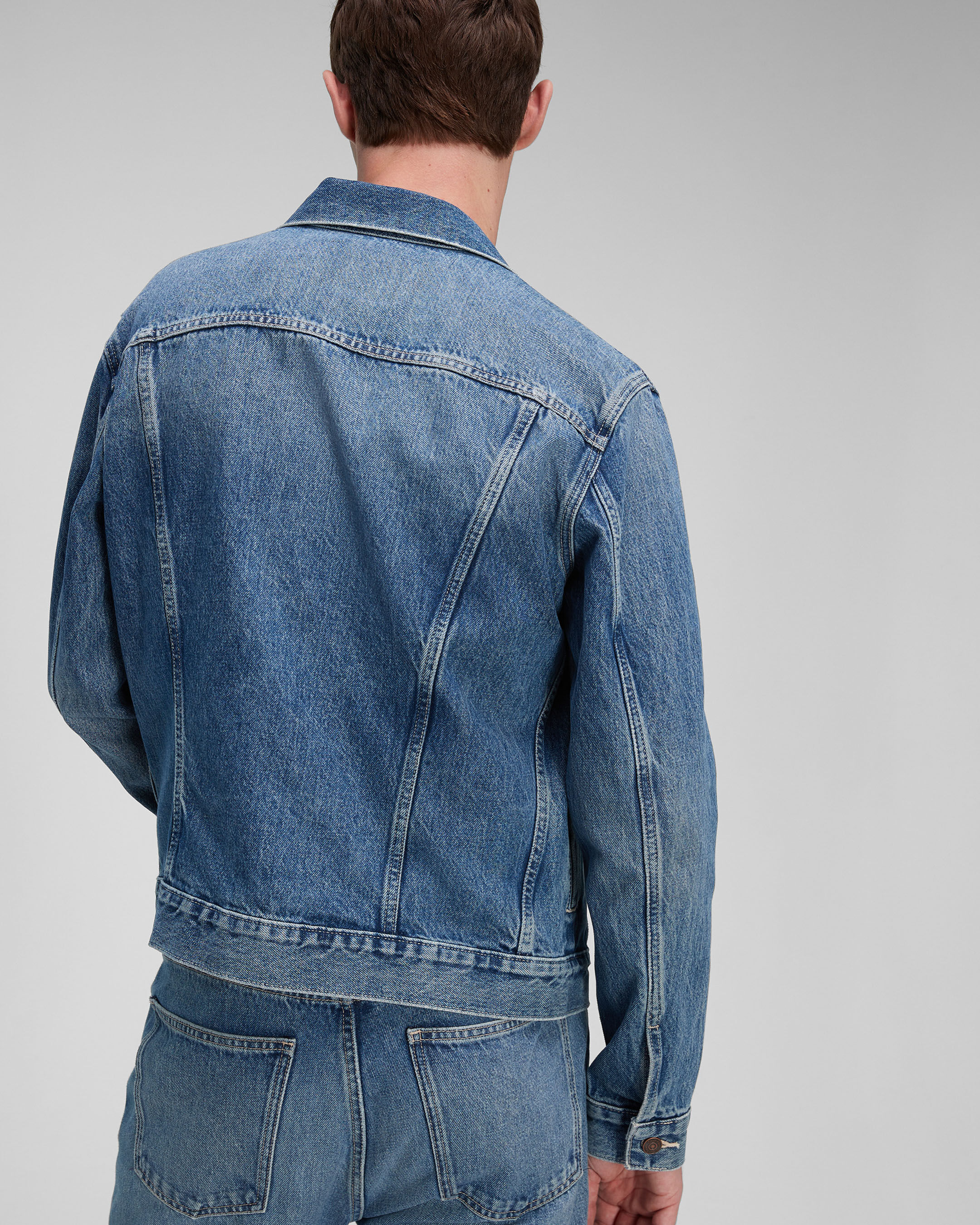 Calvin klein jeans men's classic denim trucker jacket top