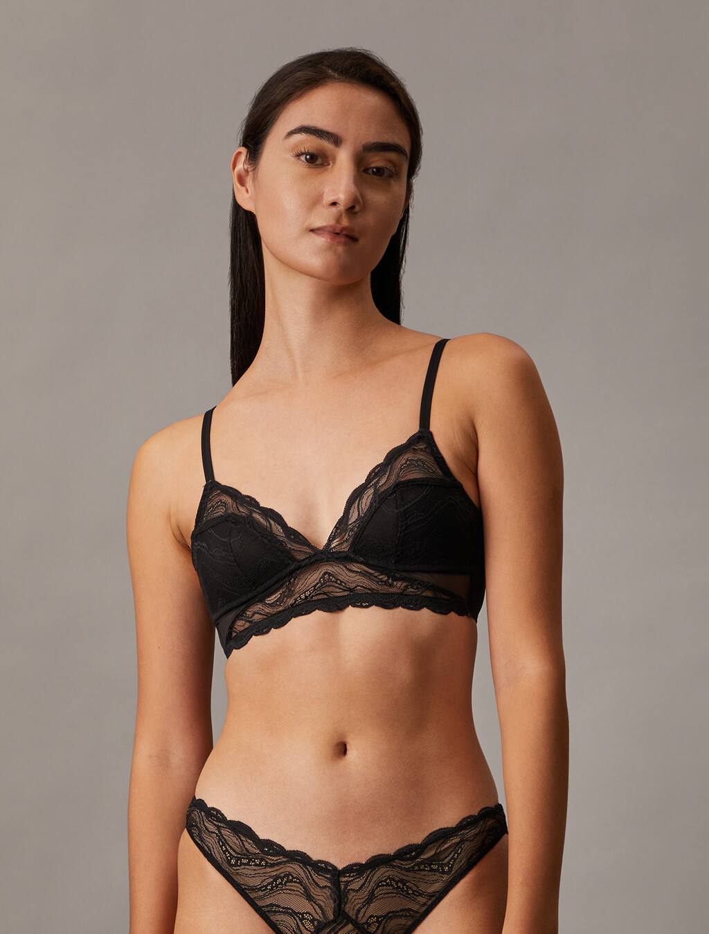 Intimate Lightly Lined Triangle Bra, Black, hi-res