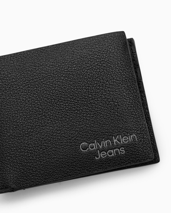 MICRO PEBBLE BILLFOLD WALLET WITH CARD CASE