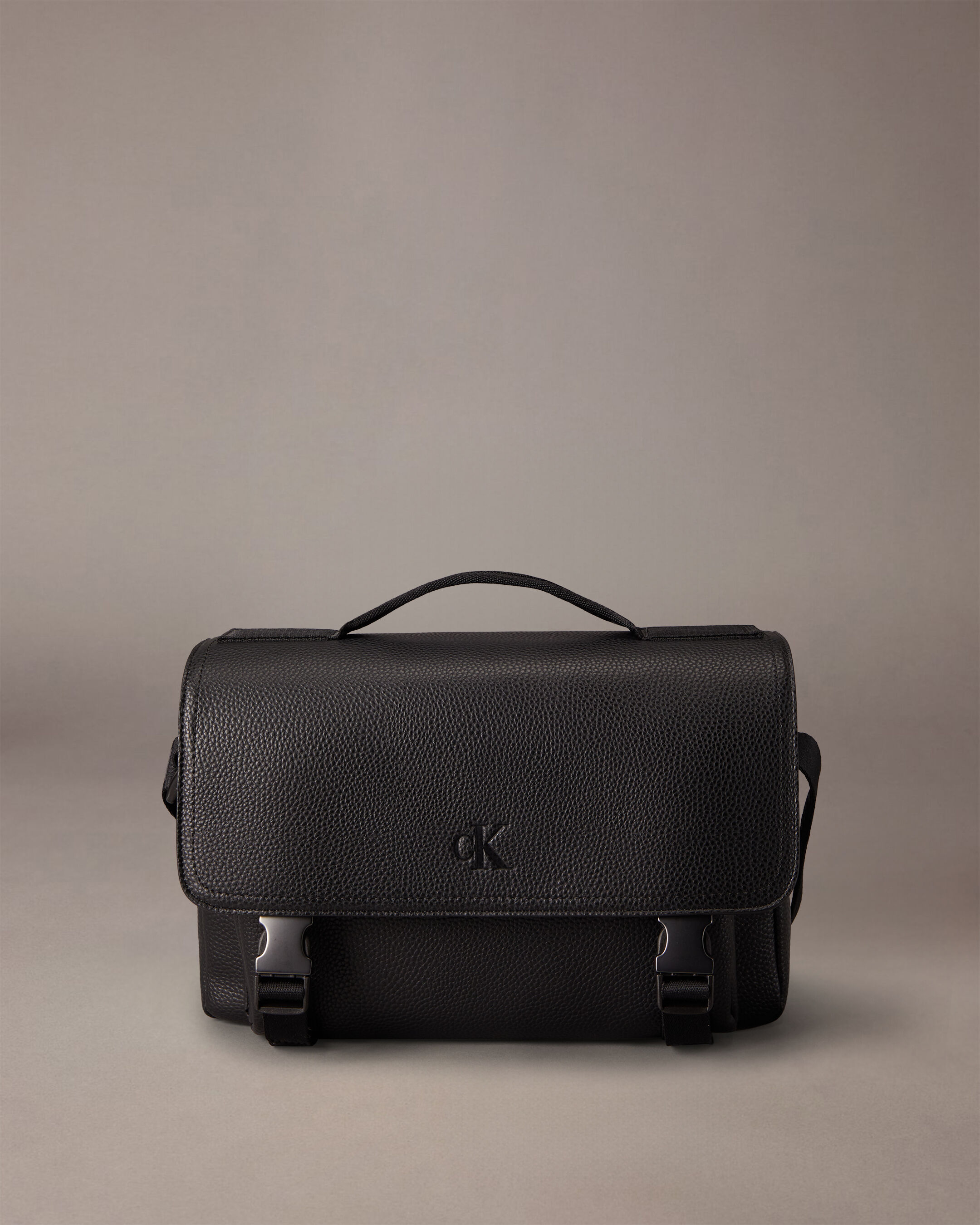 Calvin klein men's messenger bag deals