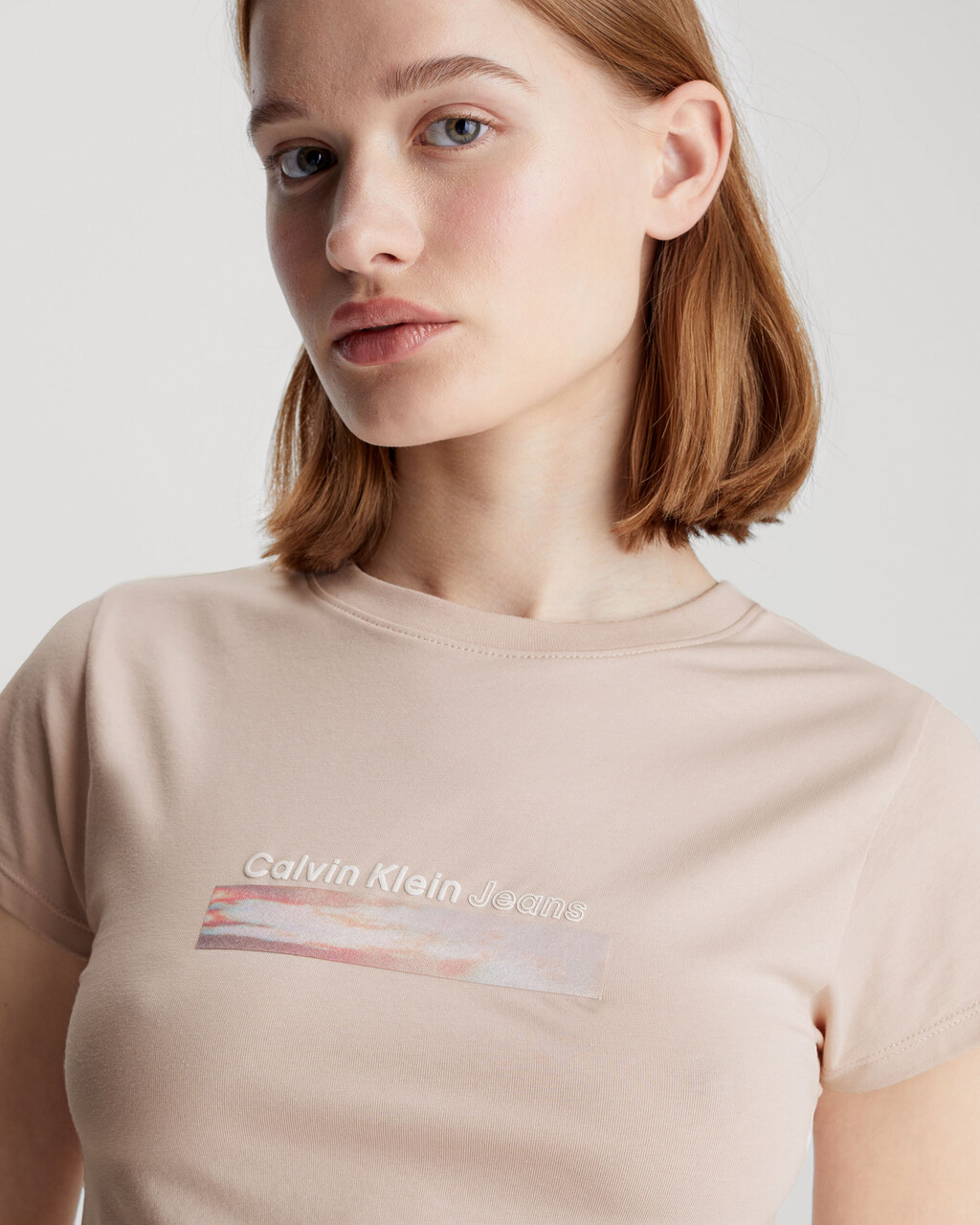 Slim Cropped Logo T-Shirt | brown | Calvin Klein Malaysia