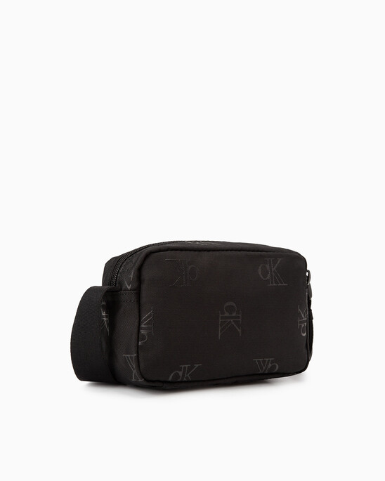 SPORT ESSENTIAL PHONE CROSSBODY BAG