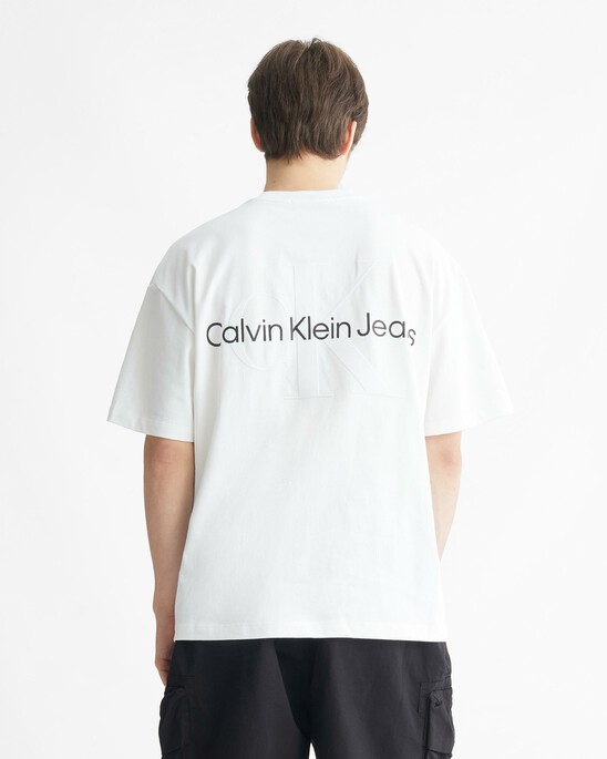 GENDER NEUTRAL RELAXED TEE