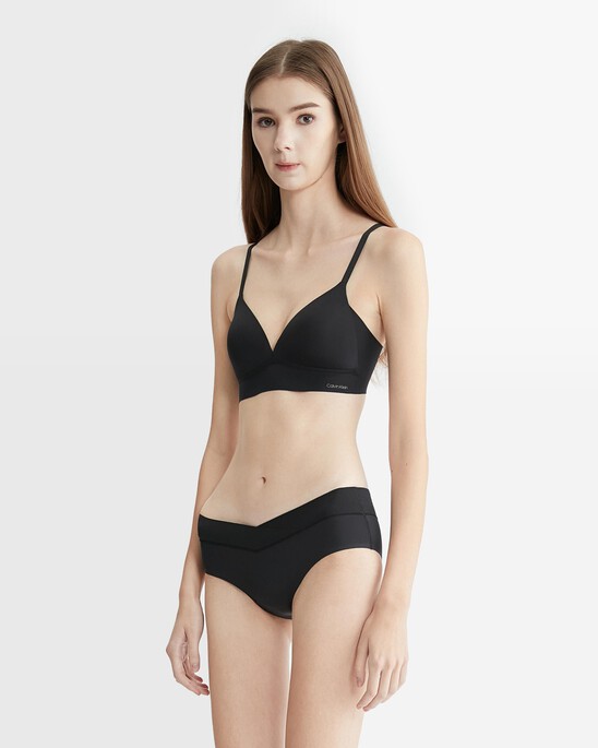 INVISIBLES LIGHTLY LINED TRIANGLE BRA