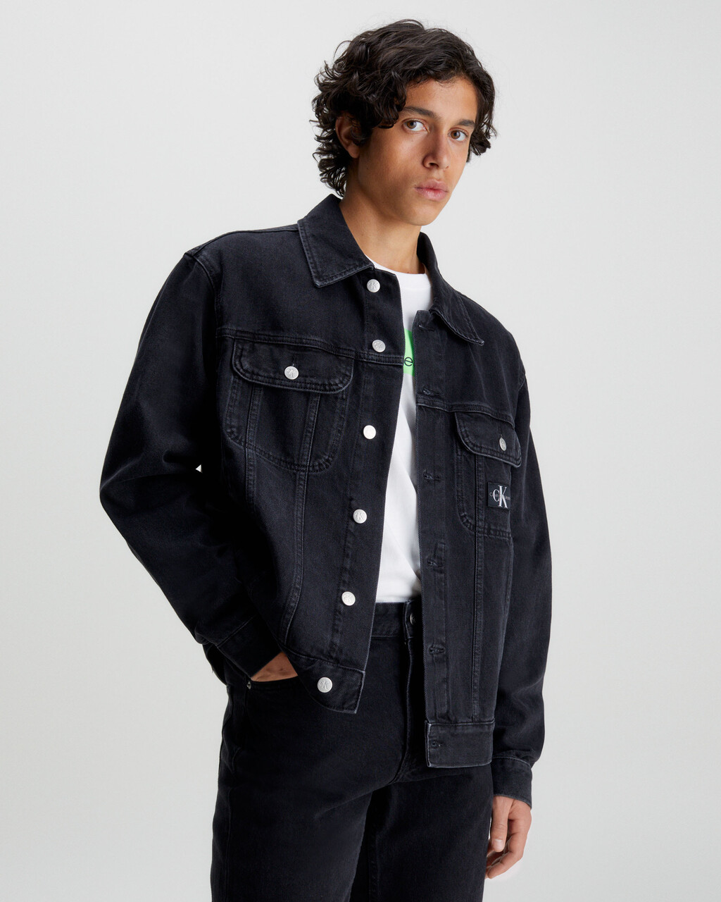 90'S Denim Jacket | Denim Black | Calvin Klein Malaysia