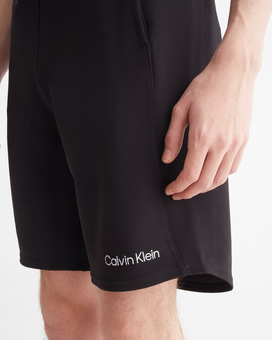 ACTIVE ICON SWEAT SHORTS