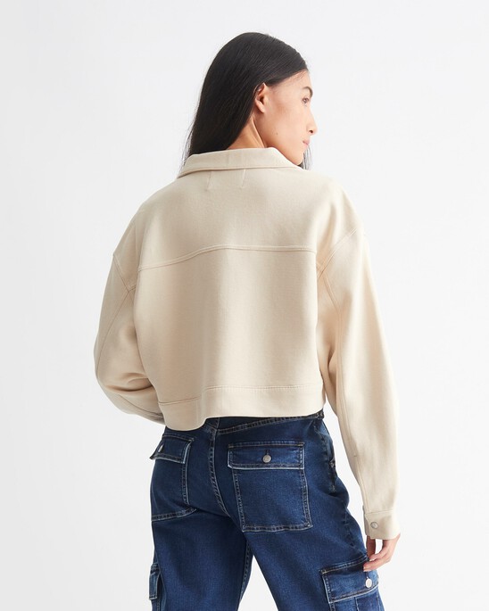 PREMIUM ESSENTIALS CROPPED TRUCKER JACKET