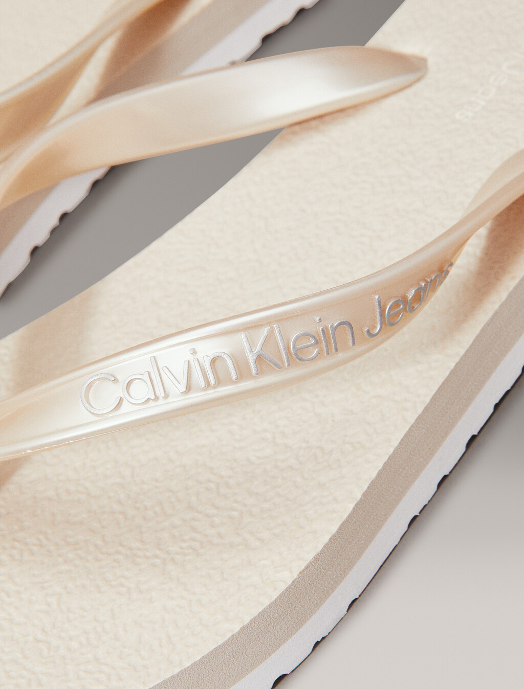 THONG+ TPU METALLIC, Eggshell/Bright White, hi-res