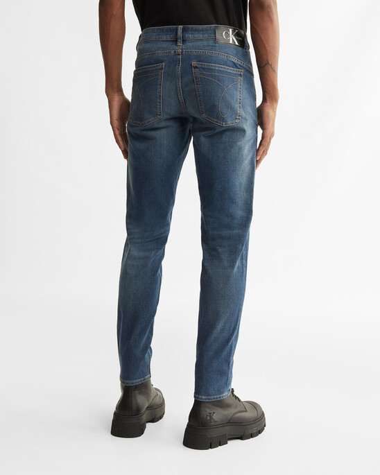 ULTIMATE STRETCH BODY TAPER JEANS
