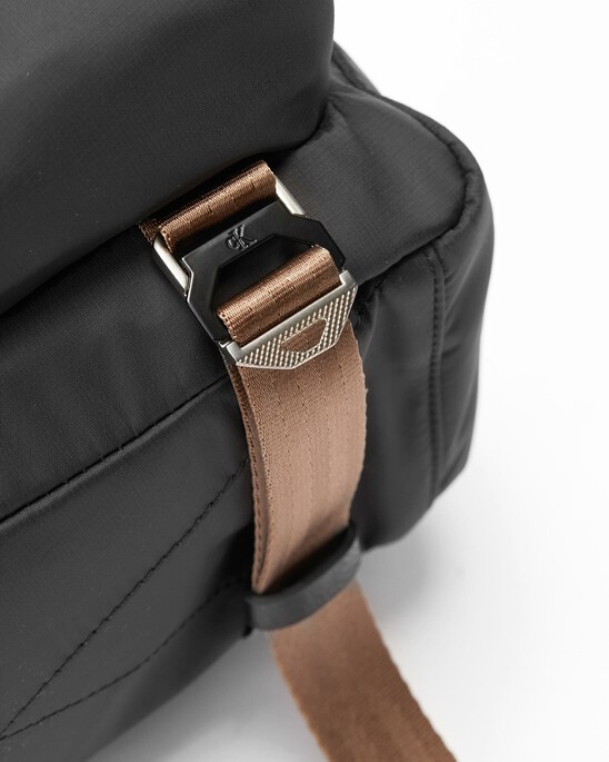 INDUSTRIAL NYLON BACKPACK 43 CM