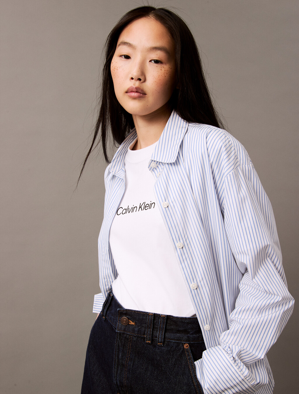 Relaxed Standard Logo Crewneck Tee, Brilliant White, hi-res