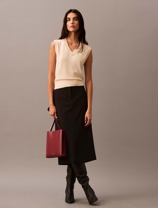 Merino V Neck Shrunken Vest