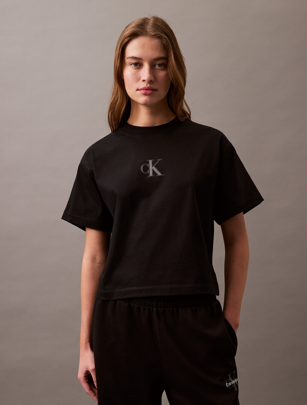 Cropped Monogram T-shirt, Black, hi-res