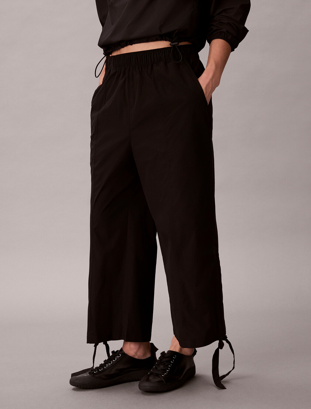 Commuter Capri Cargo Pant, Black, hi-res