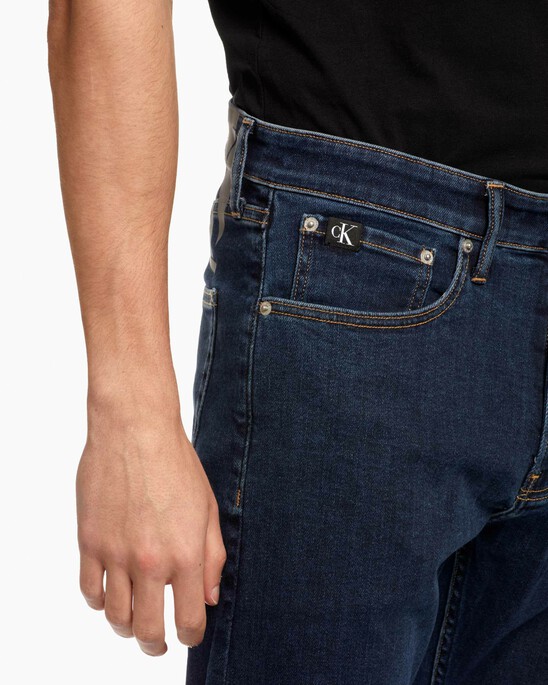 PREMIUM MODERN TAPER JEANS