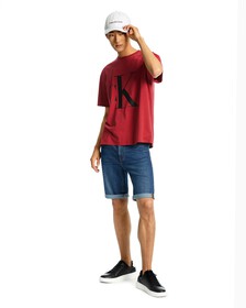 MONOGRAM RELAXED FIT TEE, KARANDA RED-640, hi-res