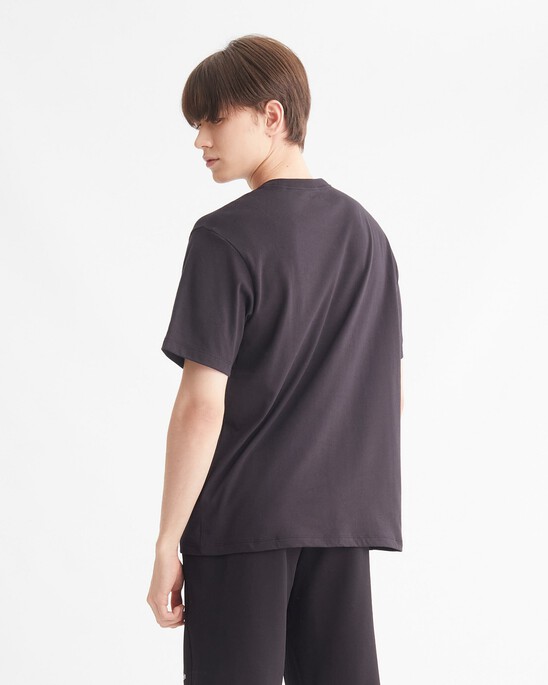 ESSENTIALS LOGO GRAPHIC TEE