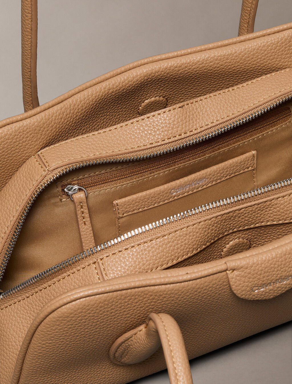 Emblem Logo Pebble Shoulder Bag, Tannin, hi-res