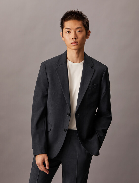 Refined Wool Blend Slim Blazer