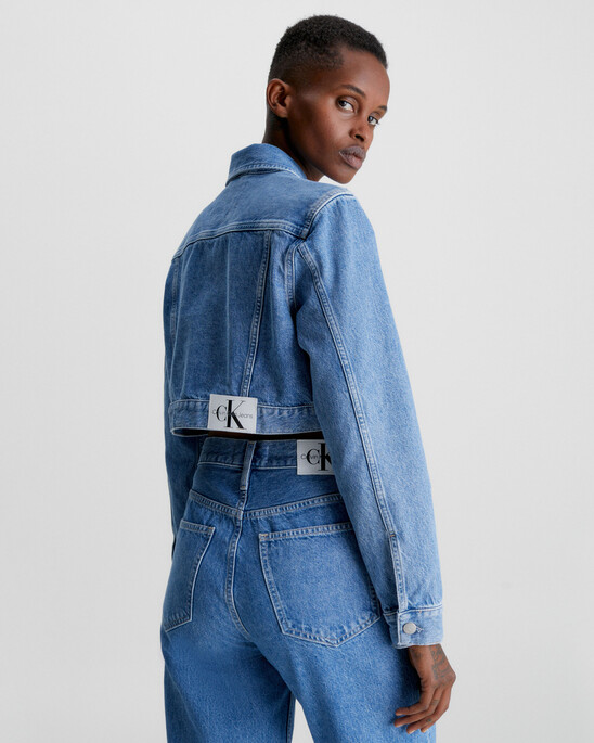 SUPER CROPPED DENIM JACKET